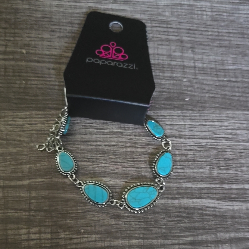 Paparazzi Turquoise and Silver Bracelet